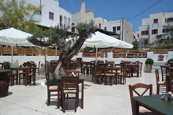 naxos cyclades restaurant bar elliniko